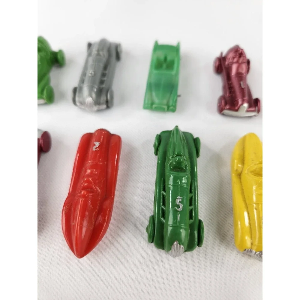 8 VINTAGE KELLOGGS SUGAR PUFF CEREAL‎ Racing Cars 1950s TOYS Plastic Collectible